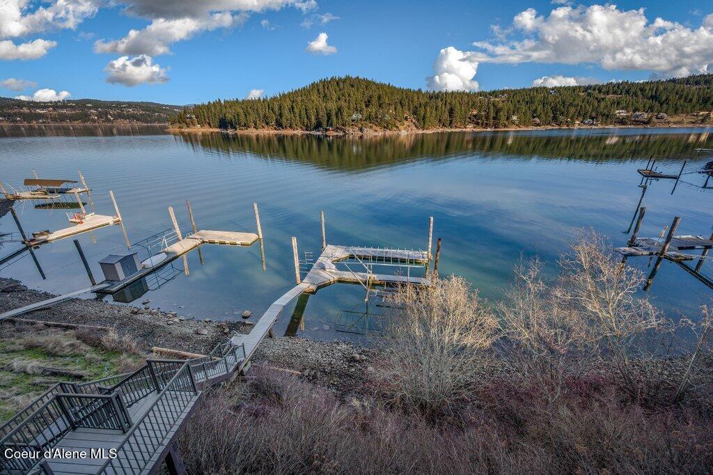 5071 South Fishhawk Court Harrison, ID 83833 - Photo 59 of 100 2 Slip Boat Dock w/Lift