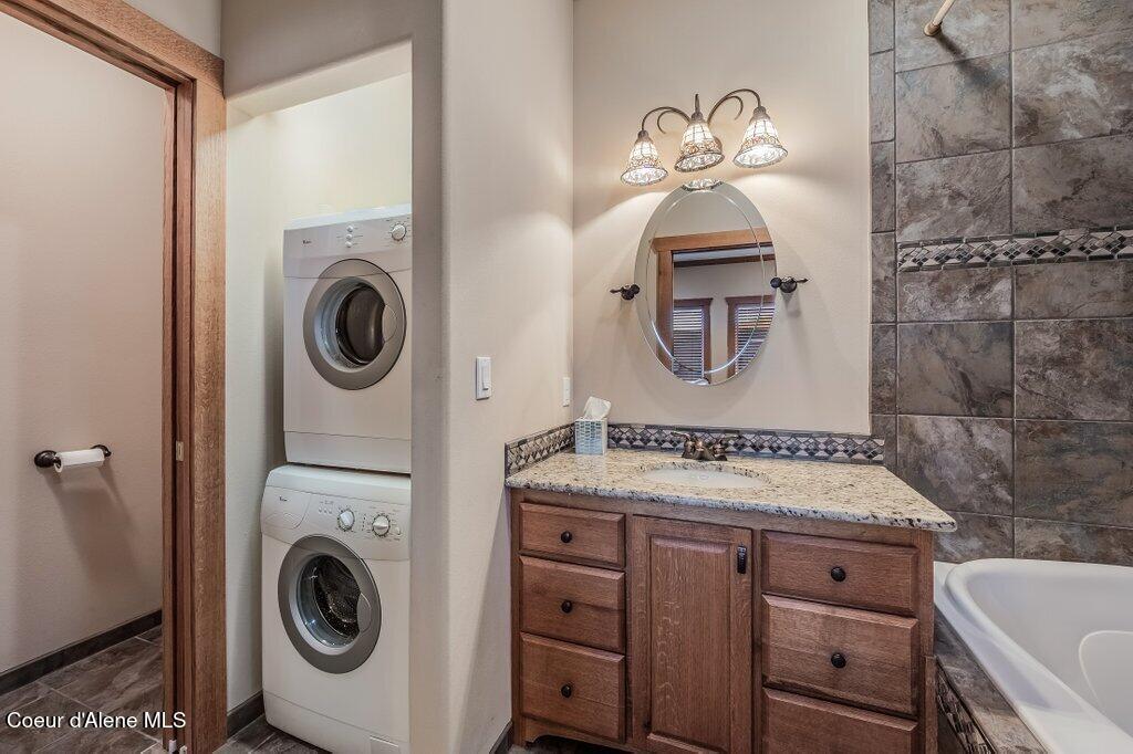 5071 South Fishhawk Court Harrison, ID 83833 - Photo 75 of 100 Granite and Tile