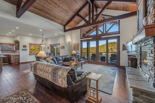 $3,500,000 | 5071 South Fishhawk Court, Harrison, ID 83833