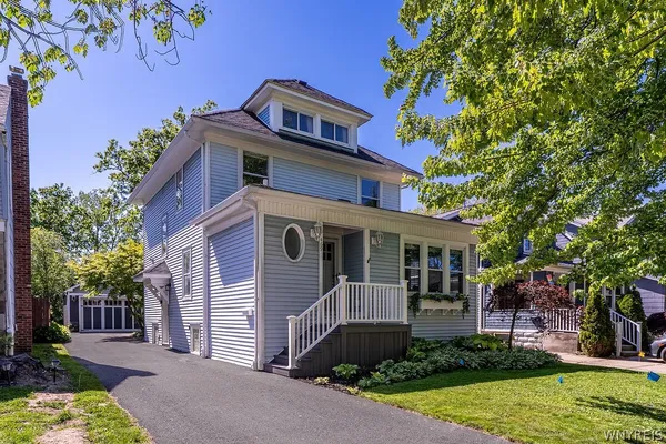 $350,000 | 469 Washington Highway, Amherst, NY 14226