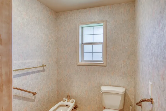 $595,000 | 266 Quail, Meadowlakes, TX 78654