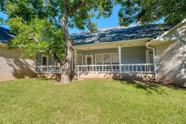 $595,000 | 266 Quail, Meadowlakes, TX 78654