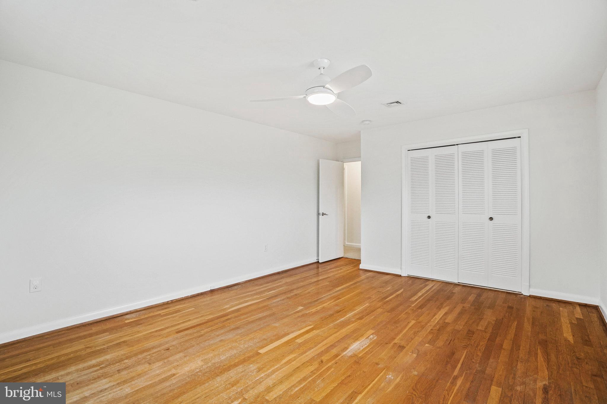 10002 Belhaven Road Bethesda, MD 20817 - Photo 17 of 31 Bedroom