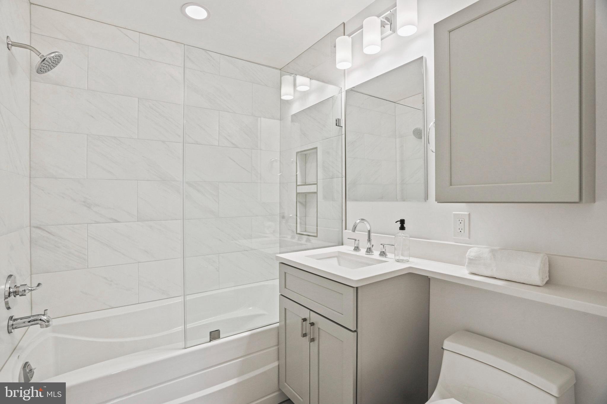 10002 Belhaven Road Bethesda, MD 20817 - Photo 18 of 31 Full Bath
