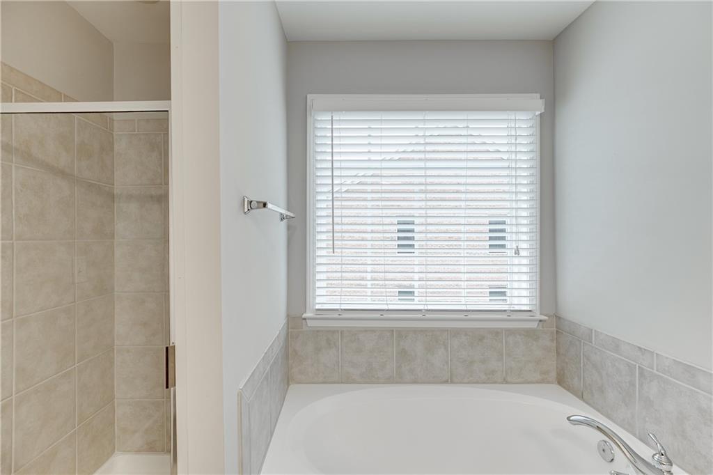 2801 Loftview Square Atlanta, GA 30339 - Photo 25 of 38
