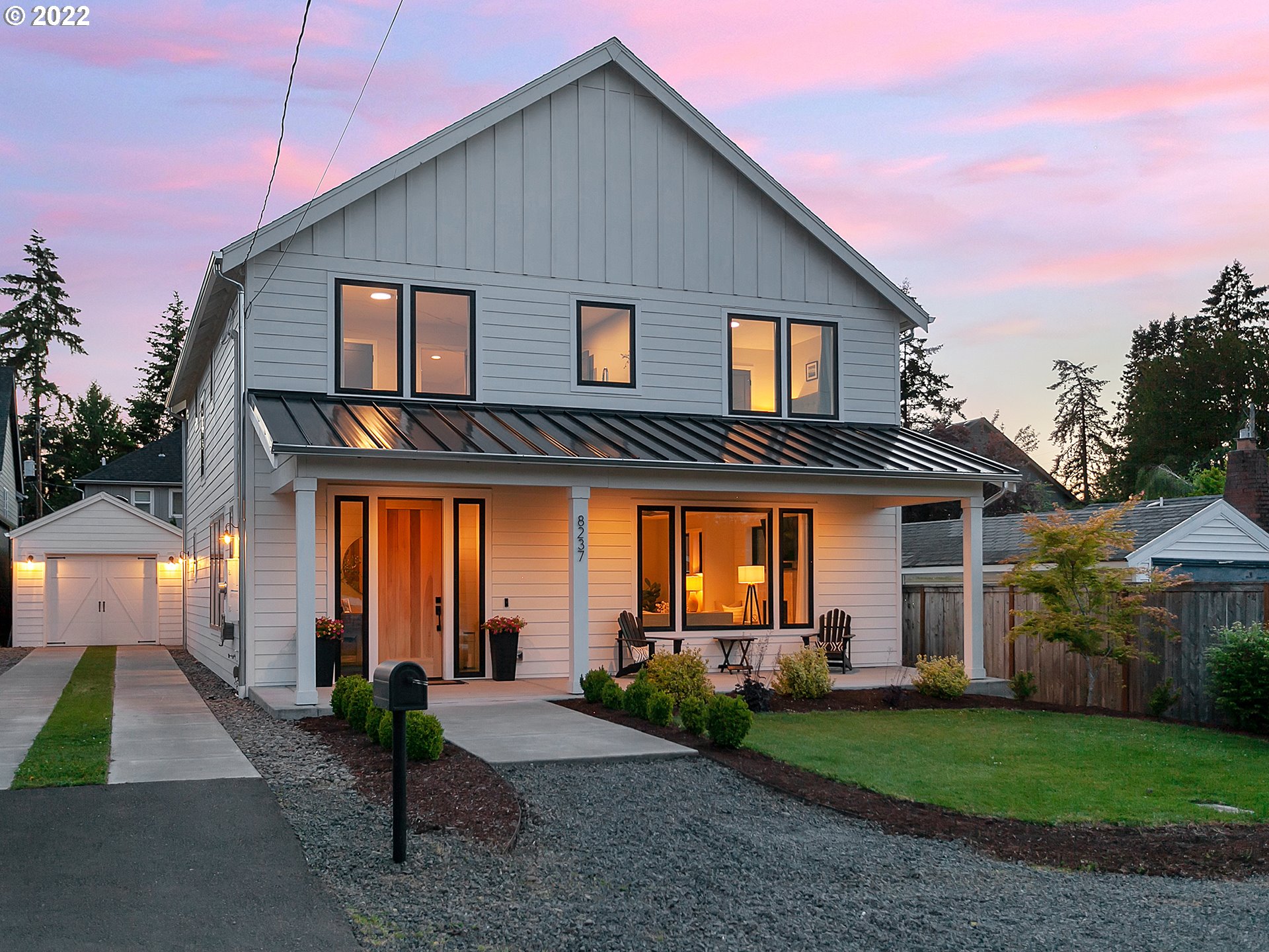 8237 Southwest 46th Avenue Portland, OR 97219 - Photo 1 of 32 Gallery Image 1