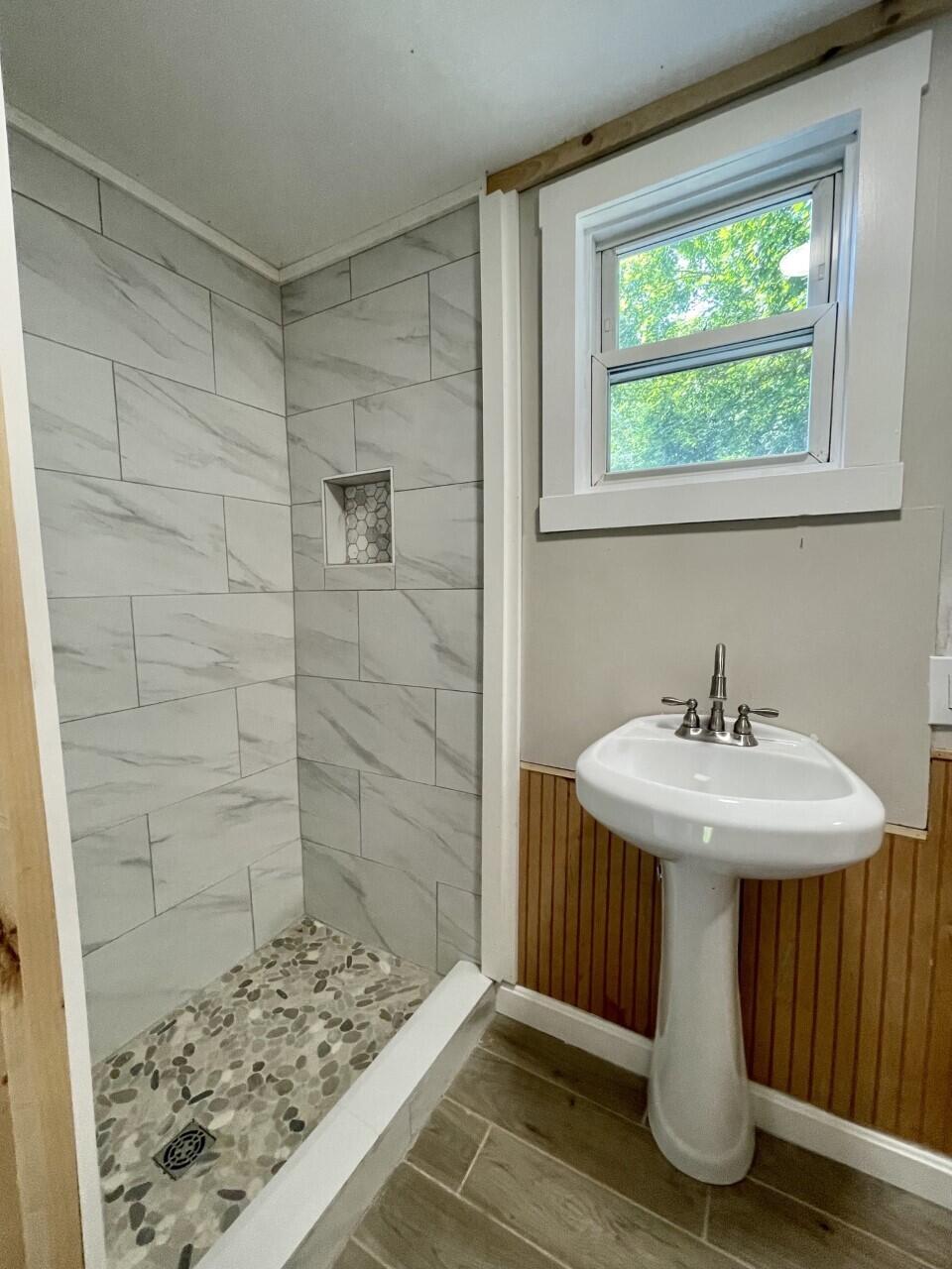 20 Miller Street Waterville, ME 04901 - Photo 13 of 19 Second Floor Bath