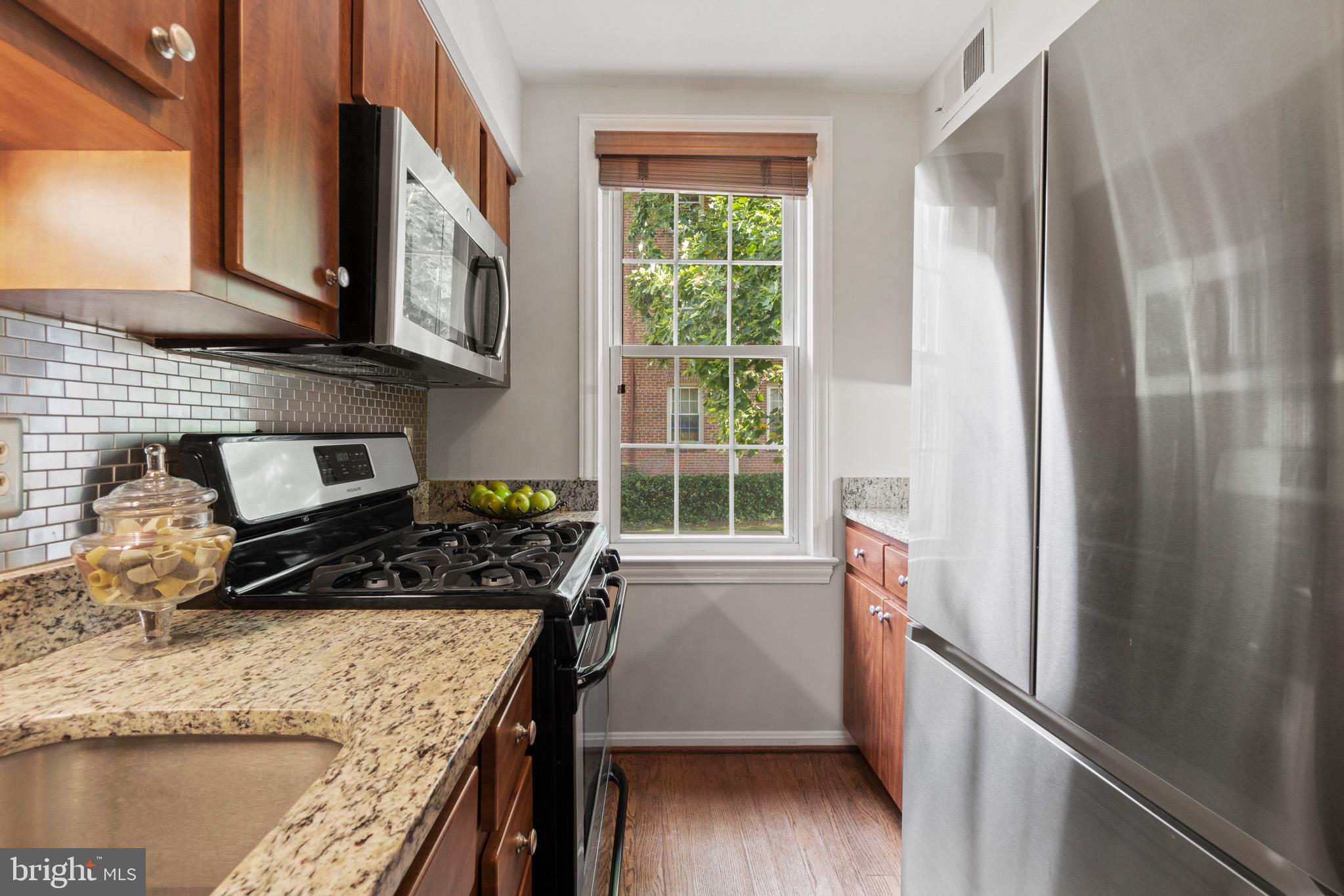 2730 Ordway Street Northwest, Unit 2 Washington, DC 20008 - Photo 11 of 37