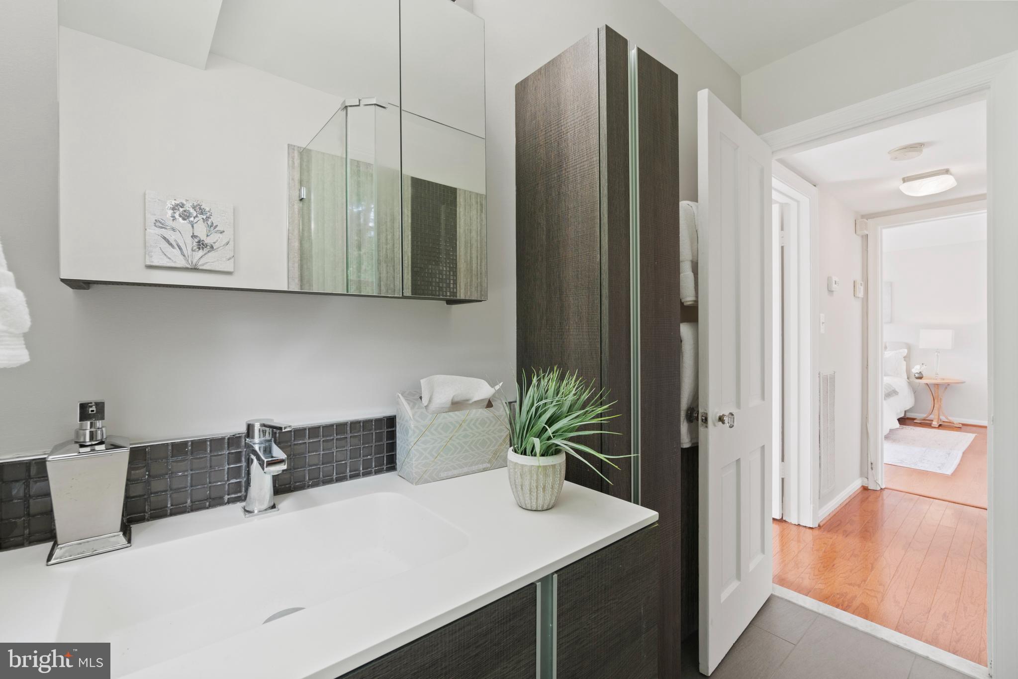 2730 Ordway Street Northwest, Unit 2 Washington, DC 20008 - Photo 23 of 37