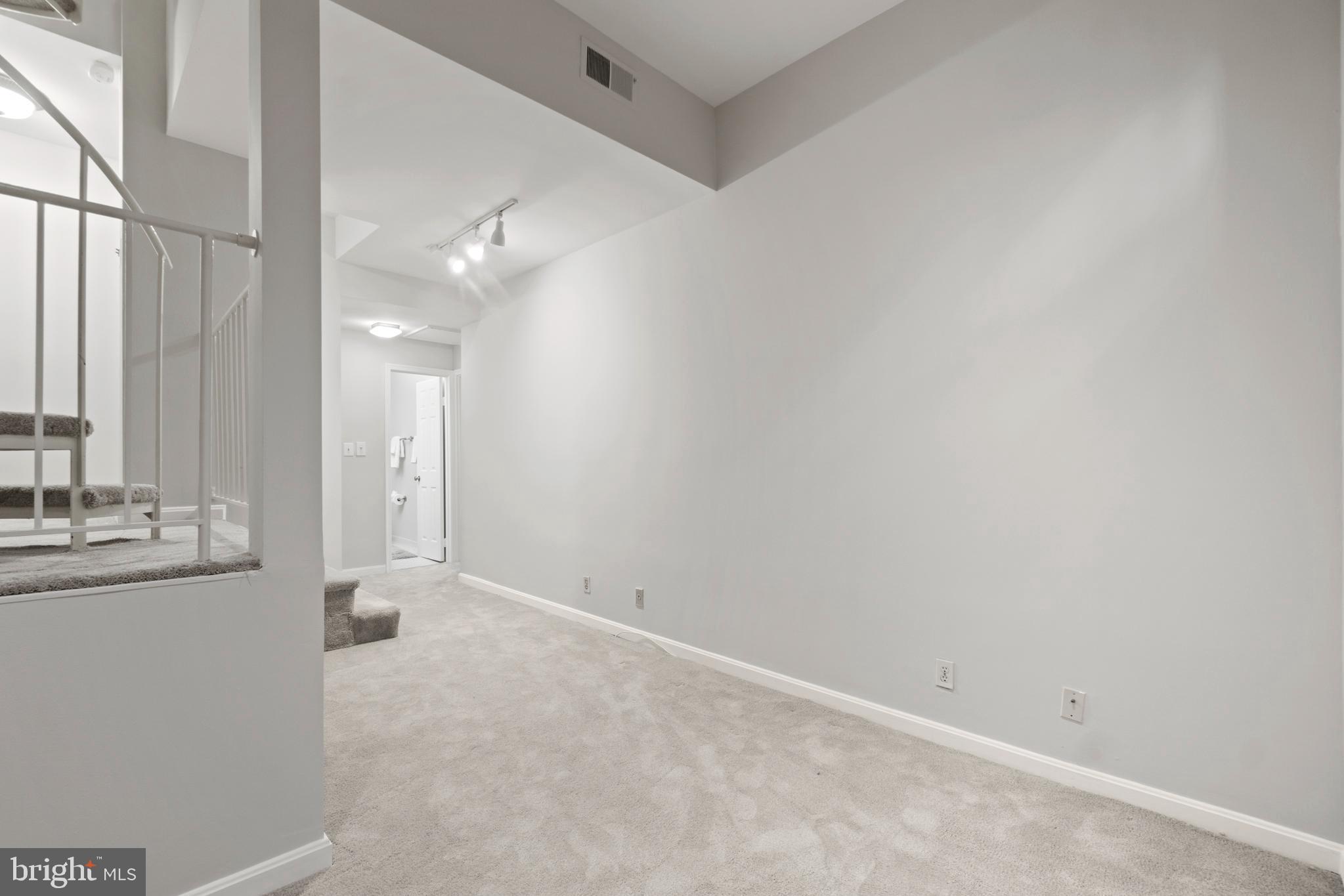 2730 Ordway Street Northwest, Unit 2 Washington, DC 20008 - Photo 28 of 37