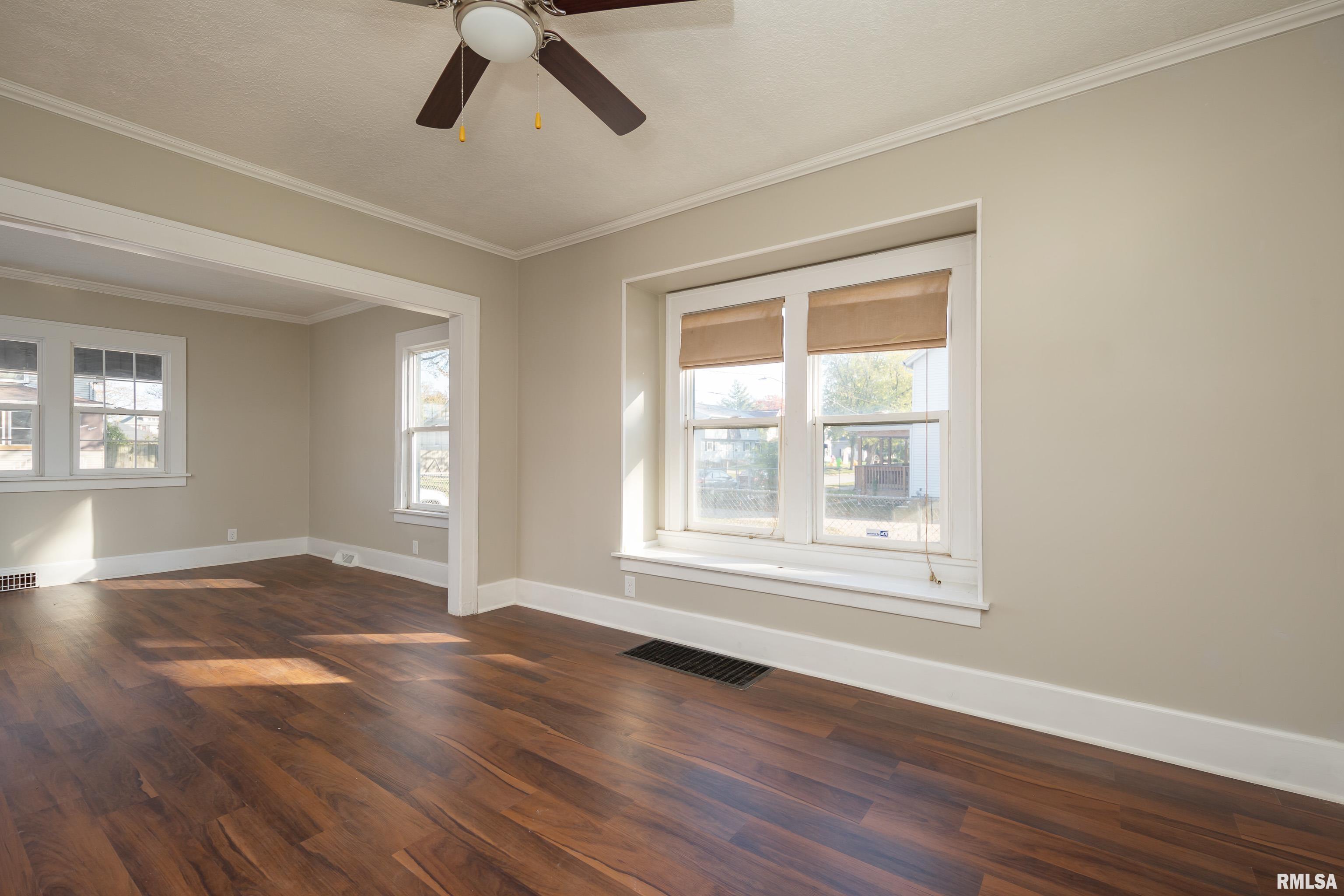 1616 25th Avenue Moline, IL 61265 - Photo 12 of 30