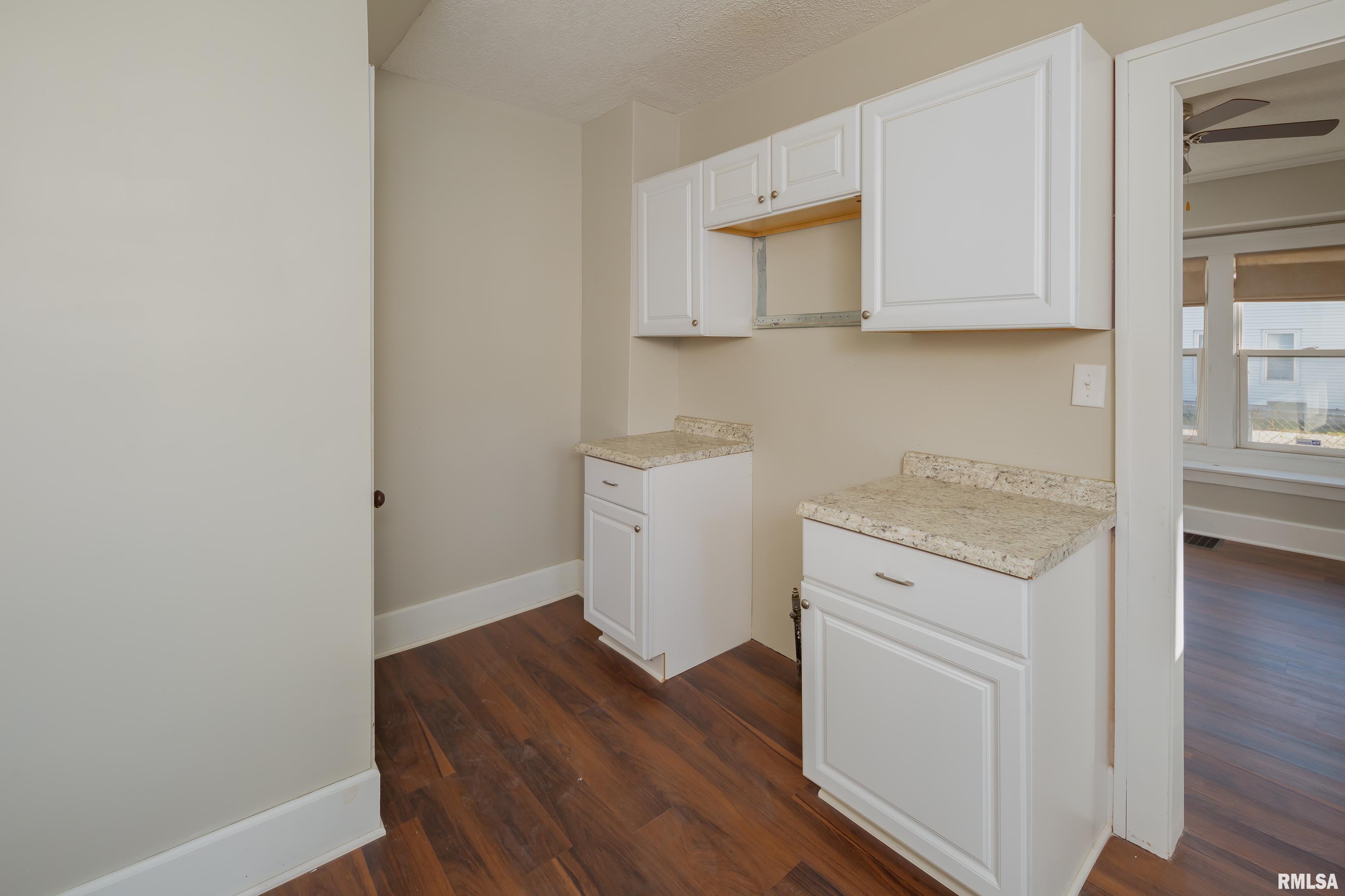 1616 25th Avenue Moline, IL 61265 - Photo 17 of 30