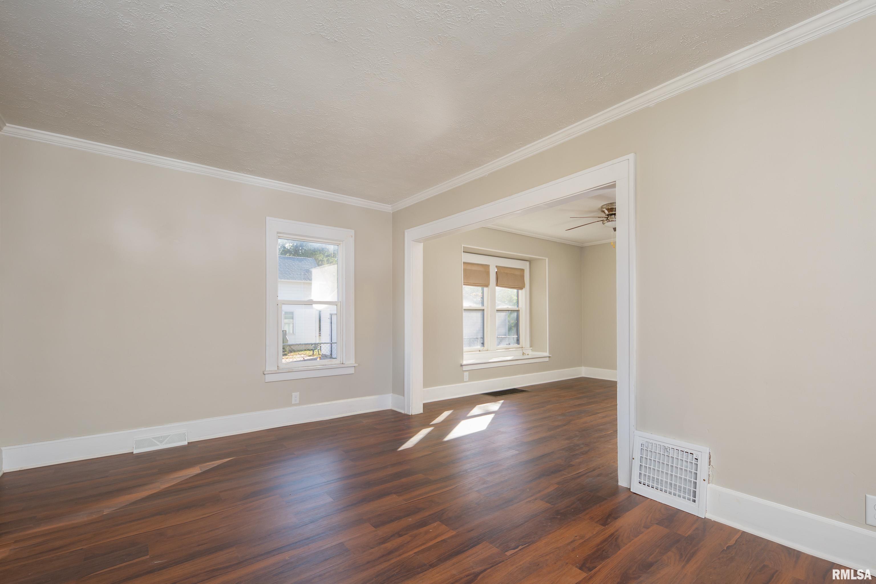 1616 25th Avenue Moline, IL 61265 - Photo 10 of 30