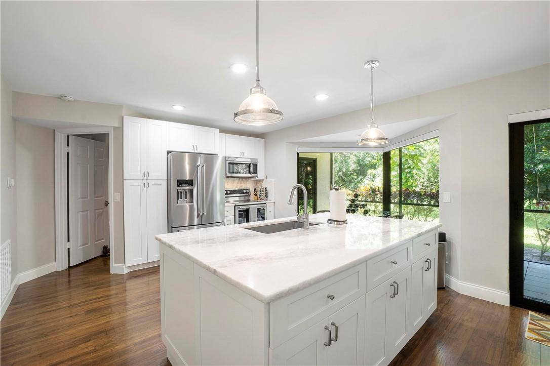 5610 Coach House Circle, Unit D Boca Raton, FL 33486 - Photo 12 of 17 Photo 12