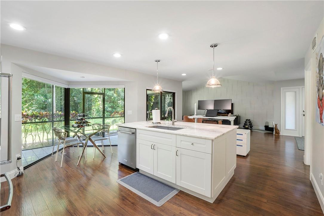 5610 Coach House Circle, Unit D Boca Raton, FL 33486 - Photo 13 of 17 Photo 13