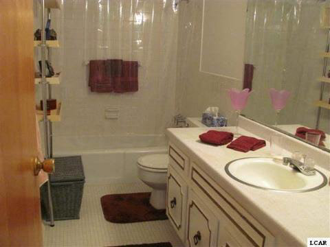 43 Ridgemont Drive Adrian, MI 49221 - Photo 15 of 25 20363755-14.JPG