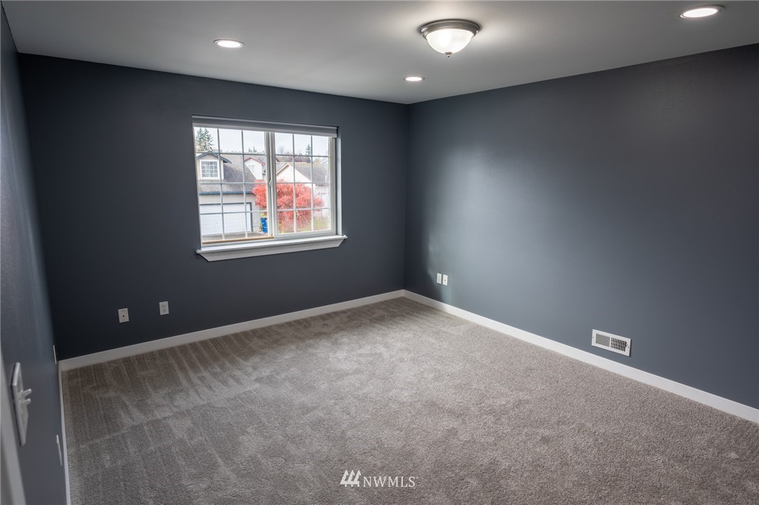 427 Rohrer Loop Sedro-Woolley, WA 98284 - Photo 18 of 36