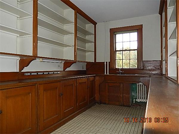429 Belknap Road Framingham, MA 01701 - Photo 17 of 27 Gallery Image 17