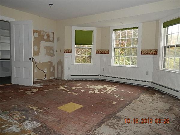 429 Belknap Road Framingham, MA 01701 - Photo 18 of 27 Gallery Image 18