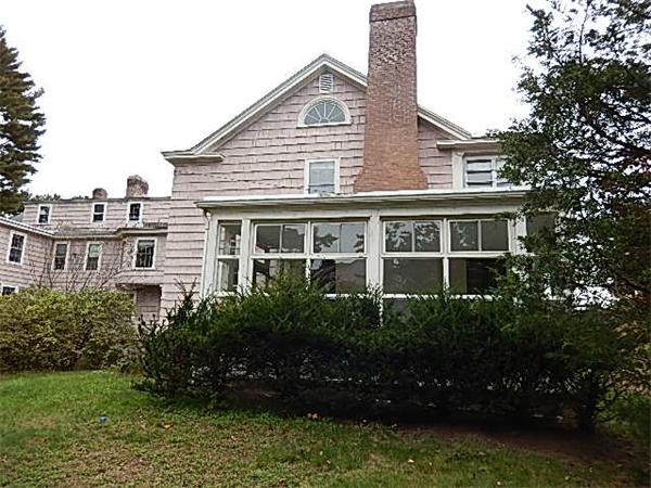429 Belknap Road Framingham, MA 01701 - Photo 6 of 27 Gallery Image 6