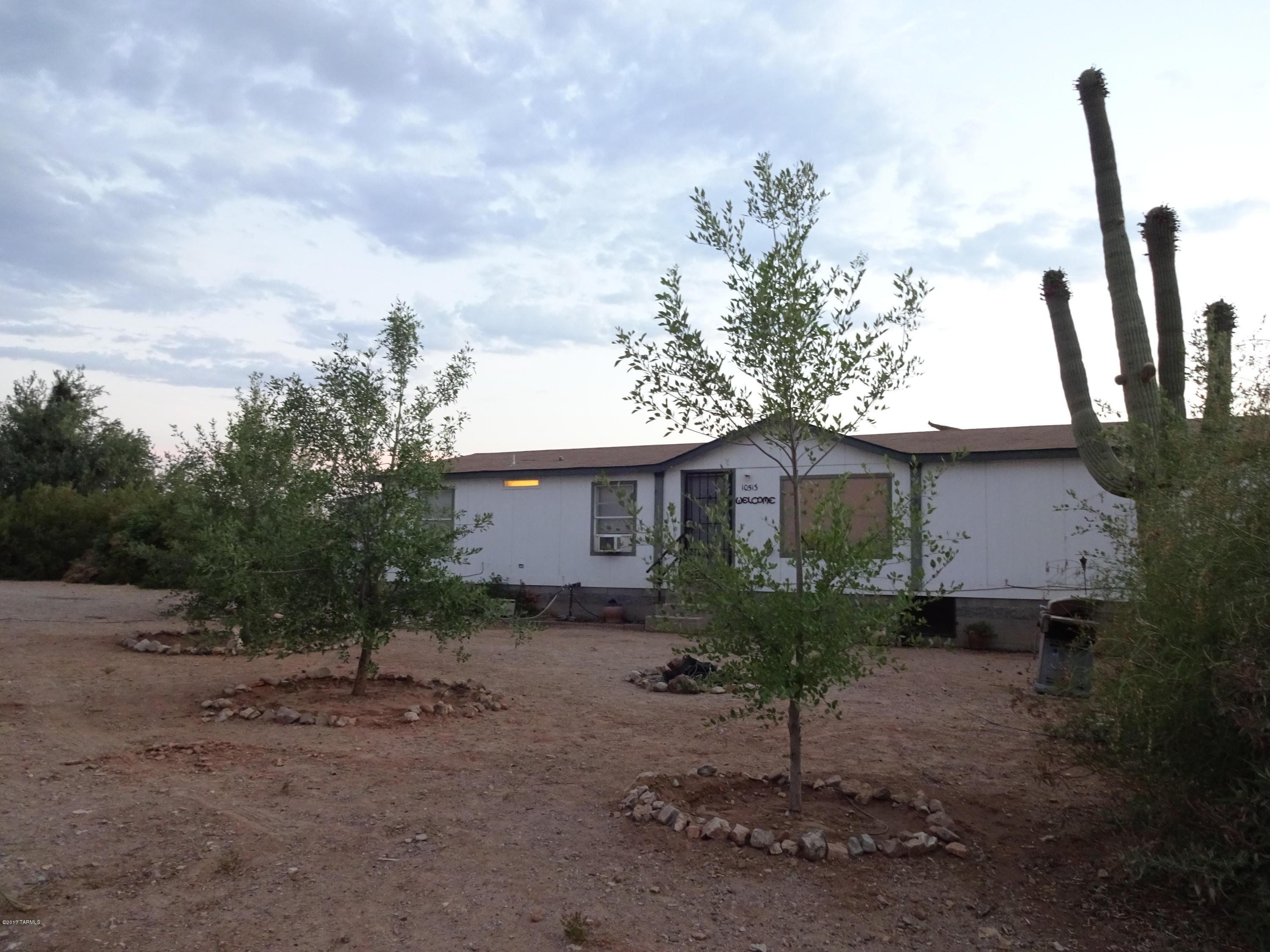 10513 West Mars Road Tucson, AZ 85743 - Photo 2 of 29 Gallery Image 2
