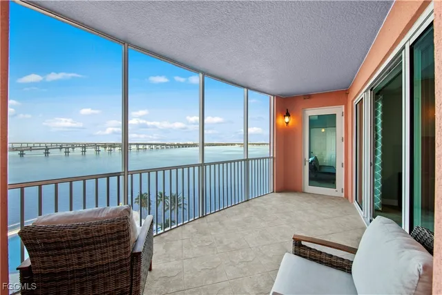 $467,777 | 2745 First Street, Unit 801, Fort Myers, FL 33916