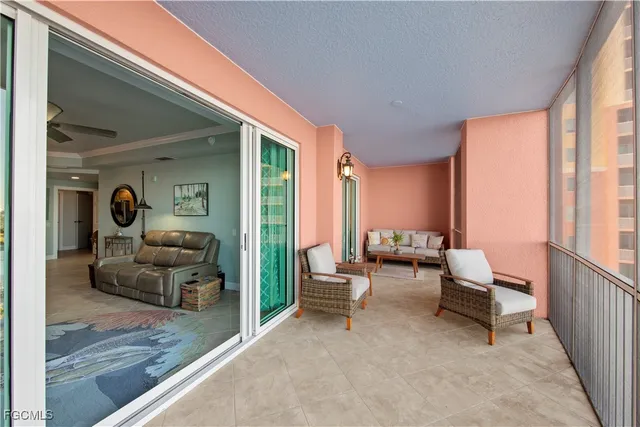 $467,777 | 2745 First Street, Unit 801, Fort Myers, FL 33916