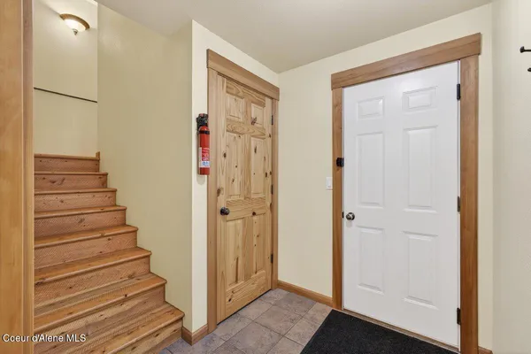 $545,000 | 33885 North Moonbeam Court, Bayview, ID 83803