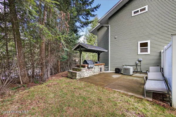 $545,000 | 33885 North Moonbeam Court, Bayview, ID 83803