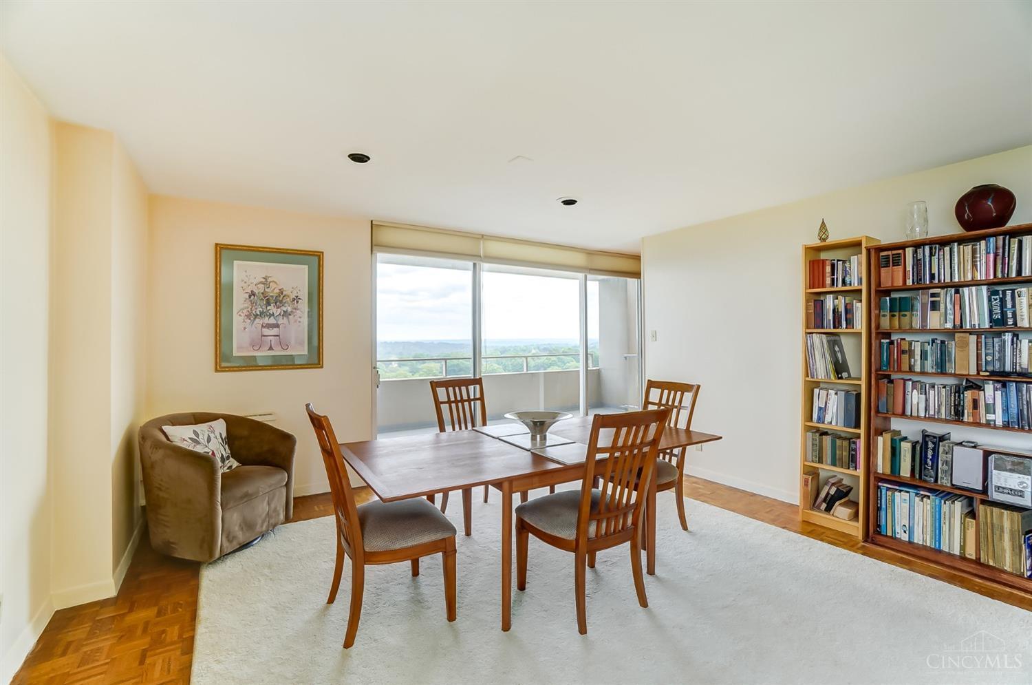 2324 Madison Road, Unit 1907 Cincinnati, OH 45208 - Photo 16 of 35 Gallery Image 16