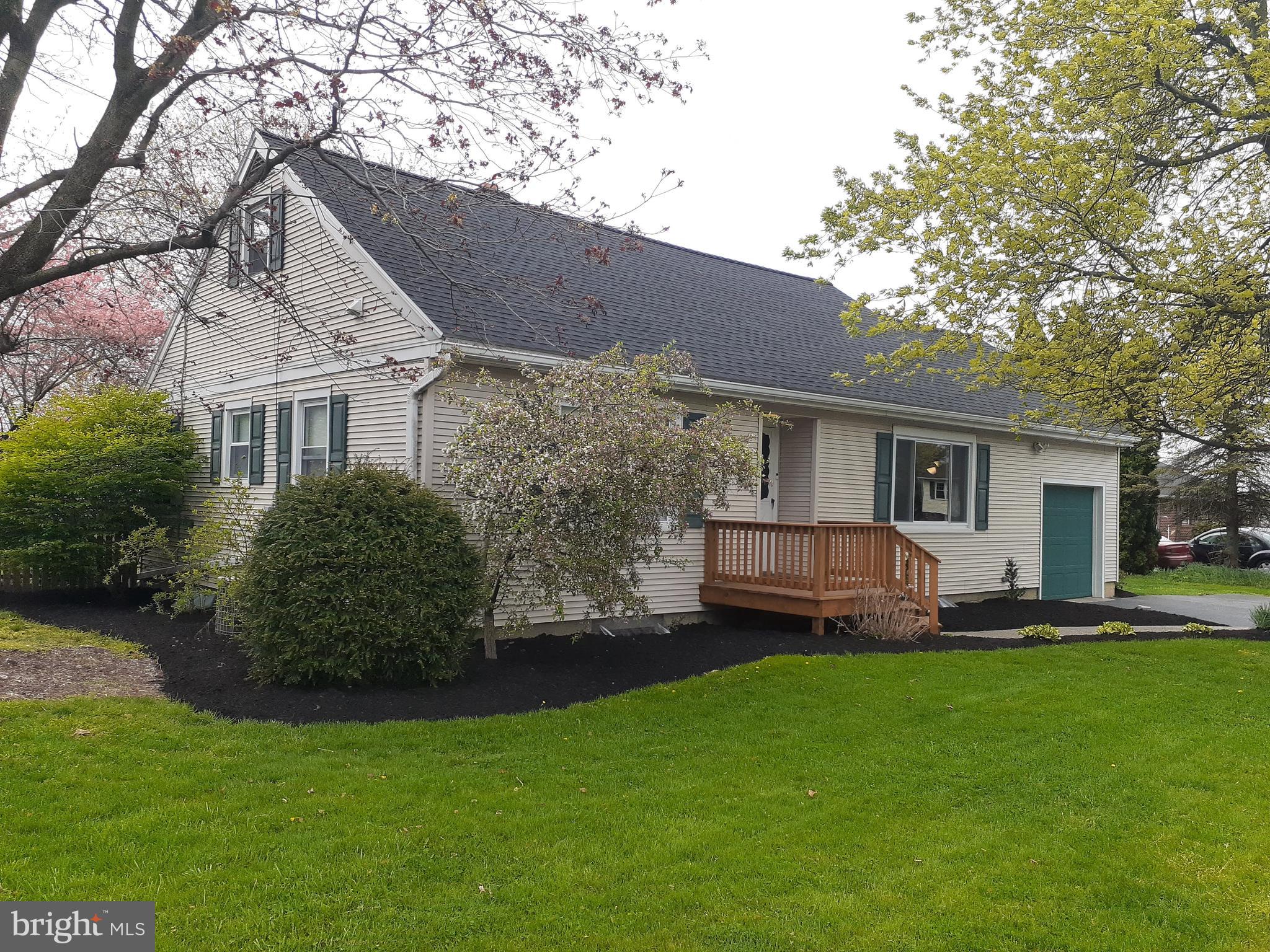 4 Bomberger Road Lititz, PA 17543 - Photo 4 of 29