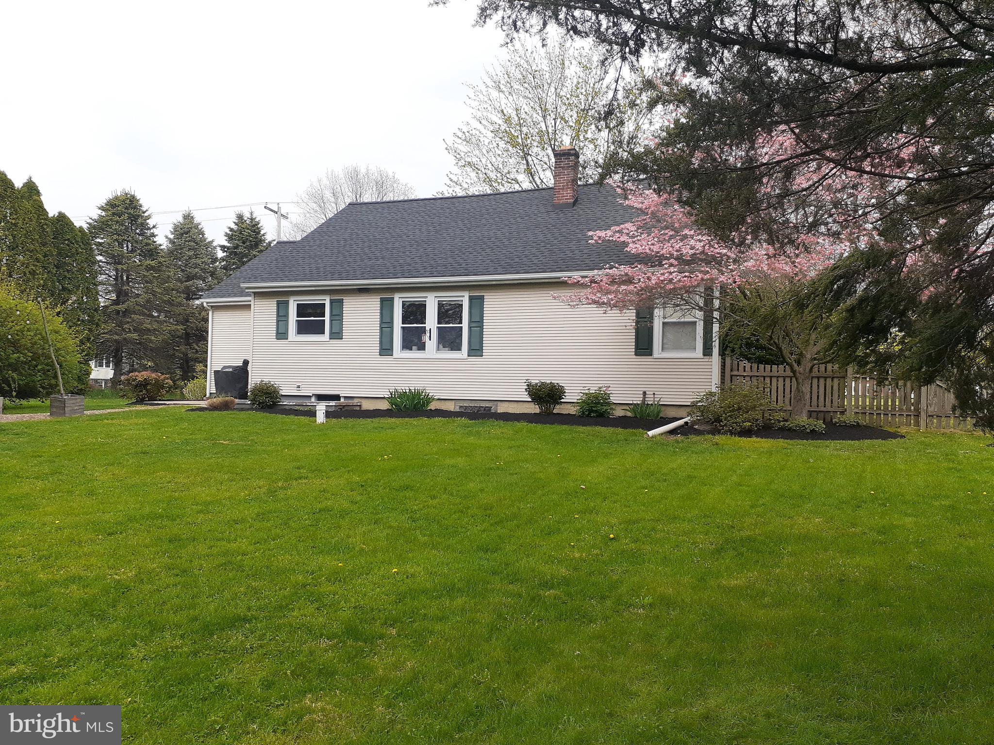 4 Bomberger Road Lititz, PA 17543 - Photo 8 of 29