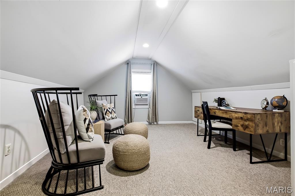 7601 Rannells Avenue Maplewood, MO 63143 - Photo 12 of 18 Gallery Image 12