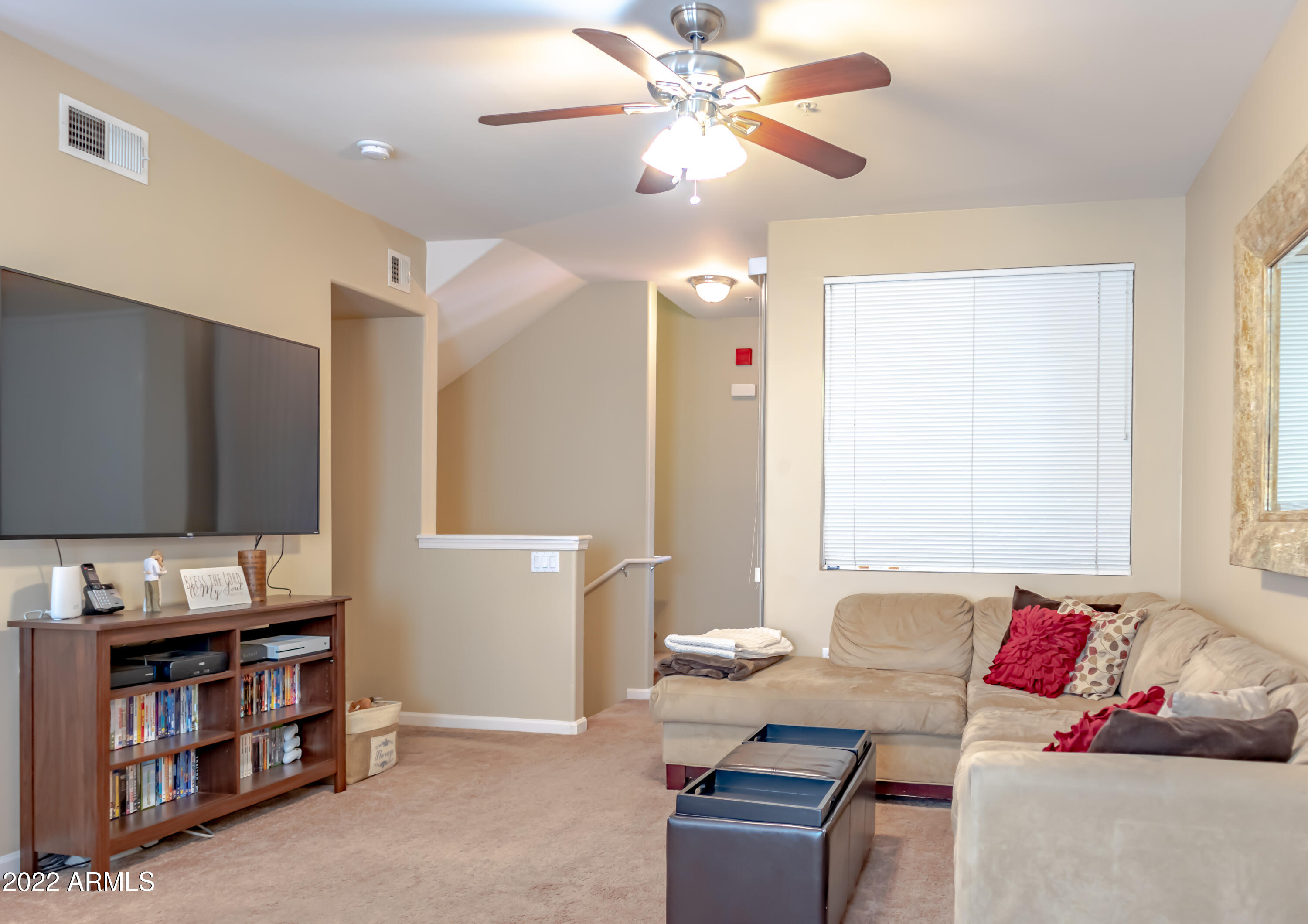 1920 East Bell Road, Unit 1107 Phoenix, AZ 85022 - Photo 5 of 16 Living