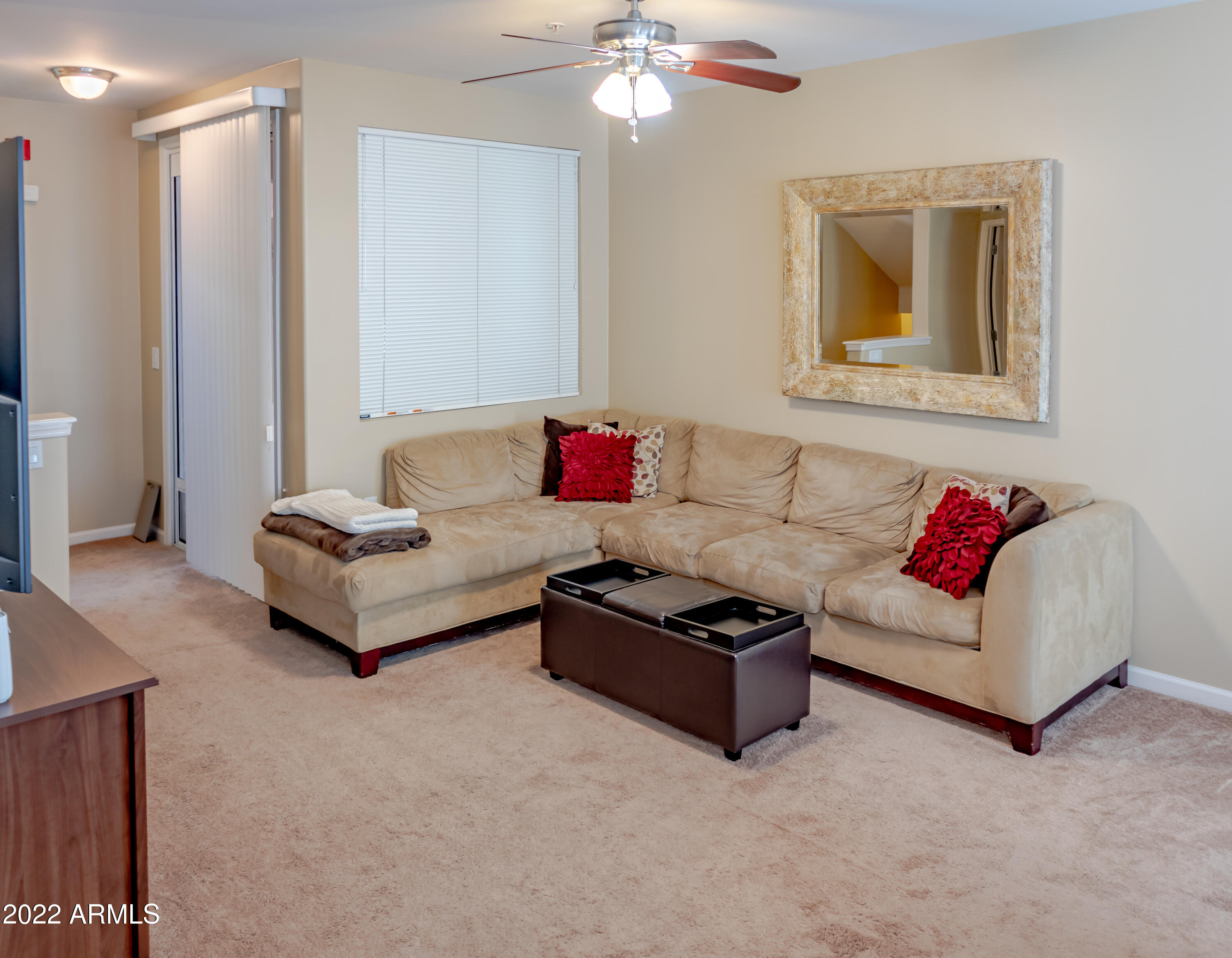 1920 East Bell Road, Unit 1107 Phoenix, AZ 85022 - Photo 6 of 16 Living