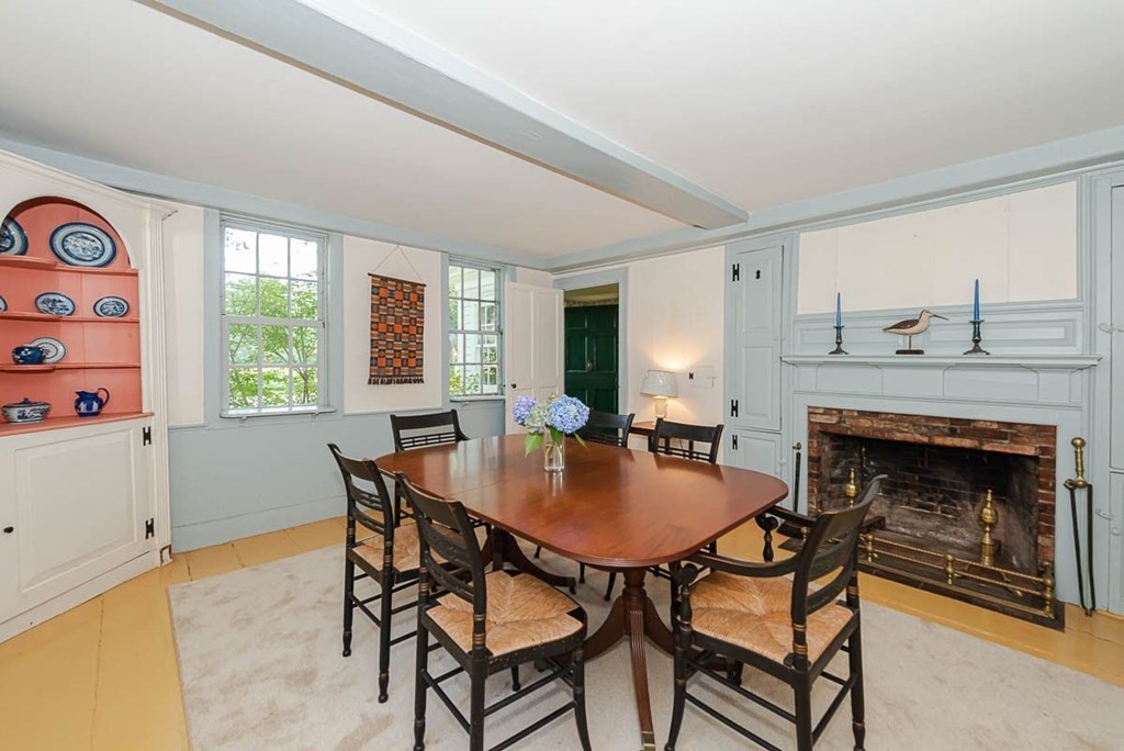 222 Barretts Mill Road Concord, MA 01742 - Photo 7 of 27