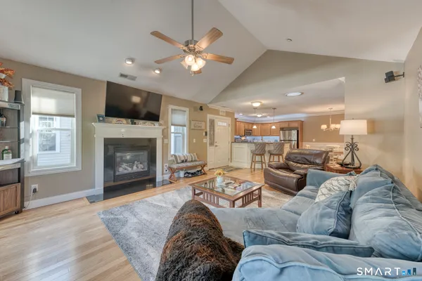 $395,000 | 95 South Ridge Lane, Unit E201, Berlin, CT 06037