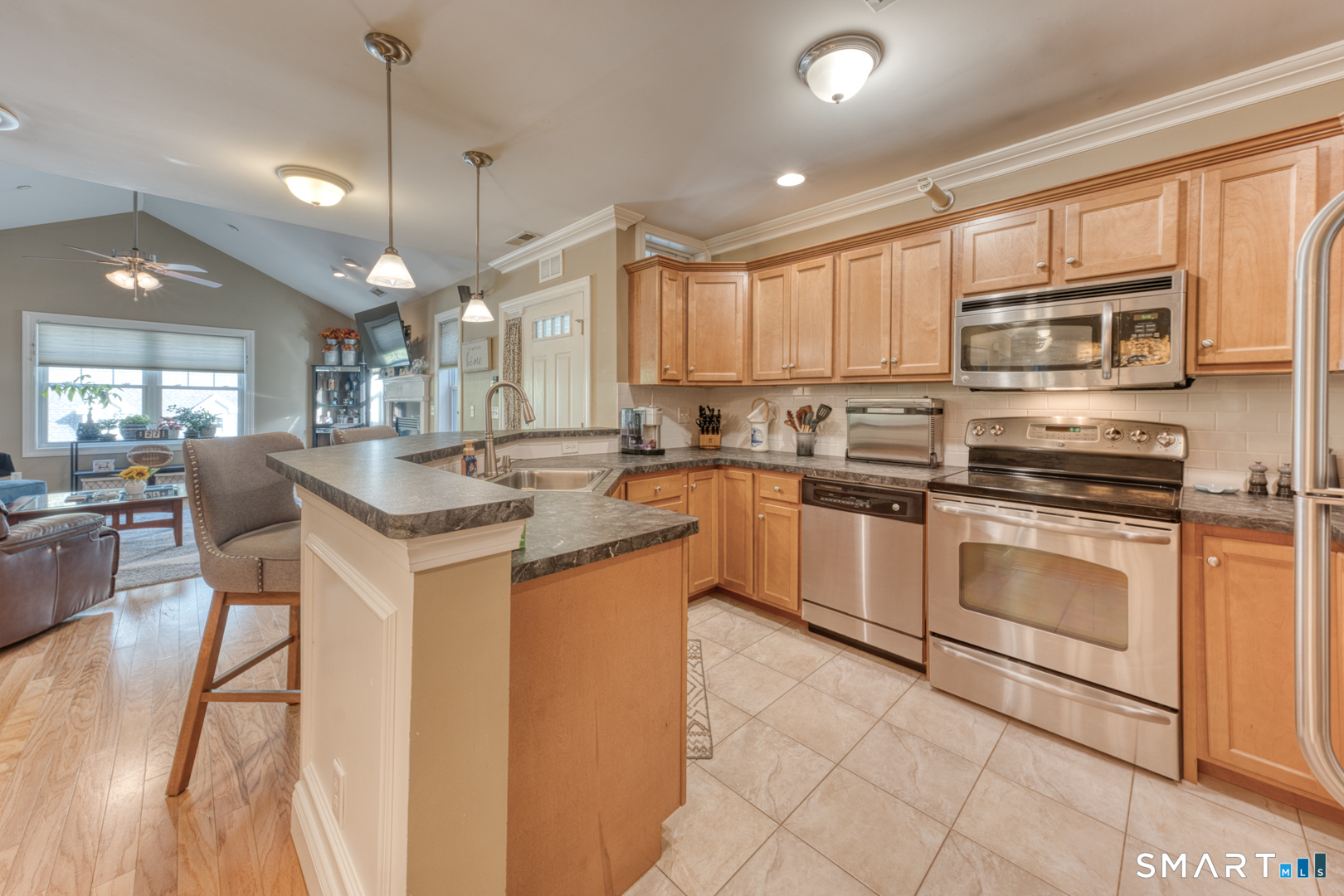 95 South Ridge Lane, Unit E201 Berlin, CT 06037 - Photo 15 of 38