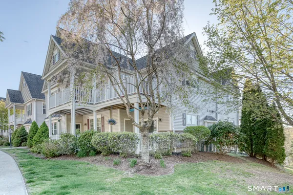 $395,000 | 95 South Ridge Lane, Unit E201, Berlin, CT 06037