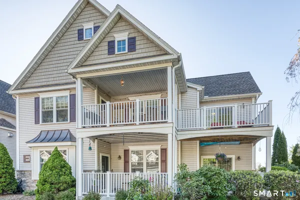 $395,000 | 95 South Ridge Lane, Unit E201, Berlin, CT 06037