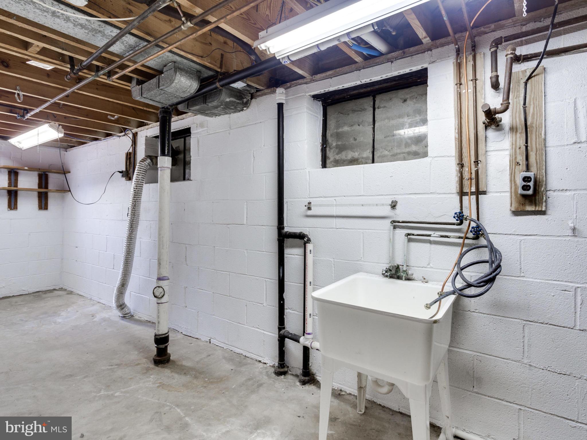 8141 Edmonton Court Springfield, VA 22152 - Photo 28 of 30 Basement