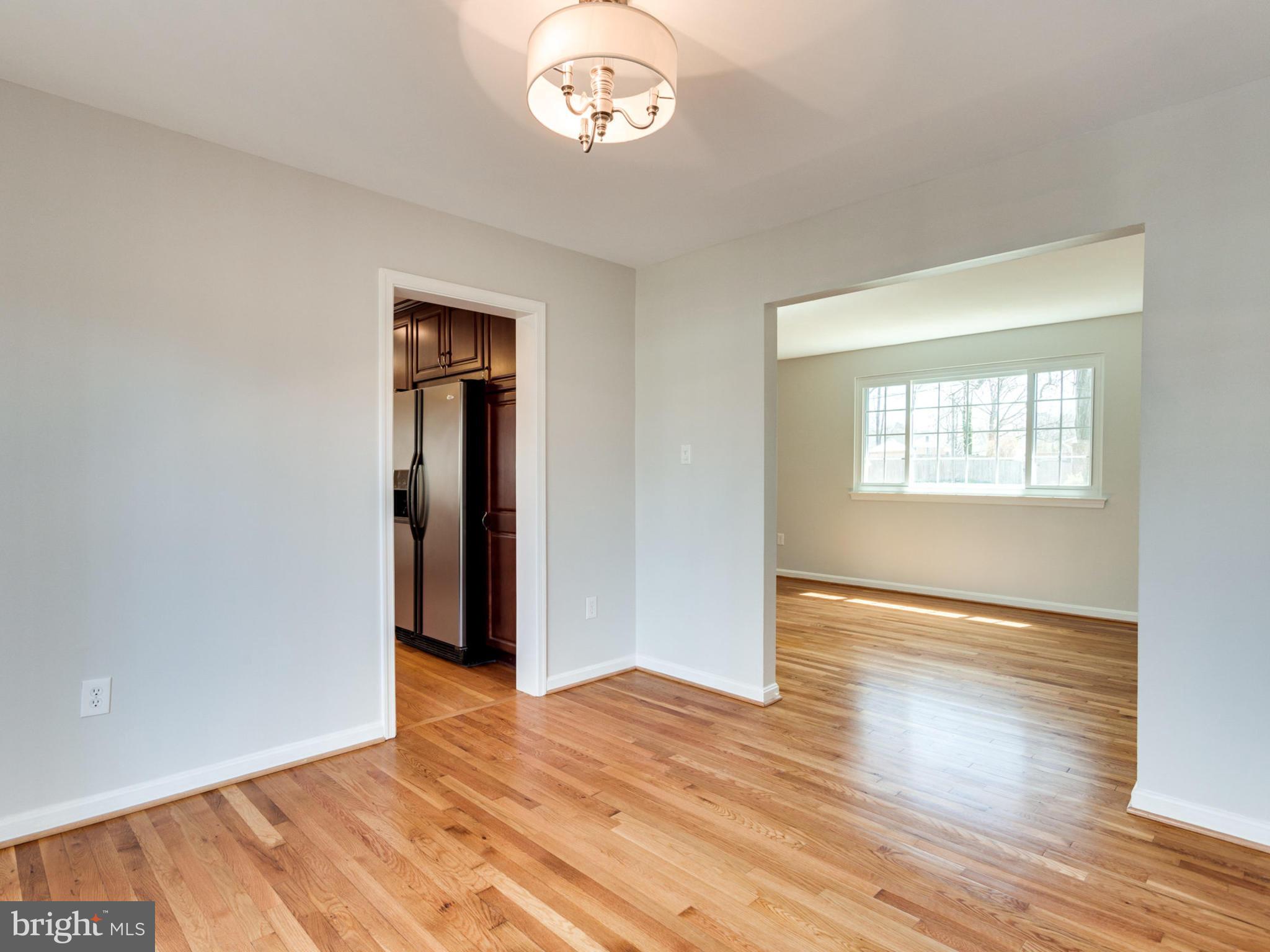 8141 Edmonton Court Springfield, VA 22152 - Photo 10 of 30 Dining Room