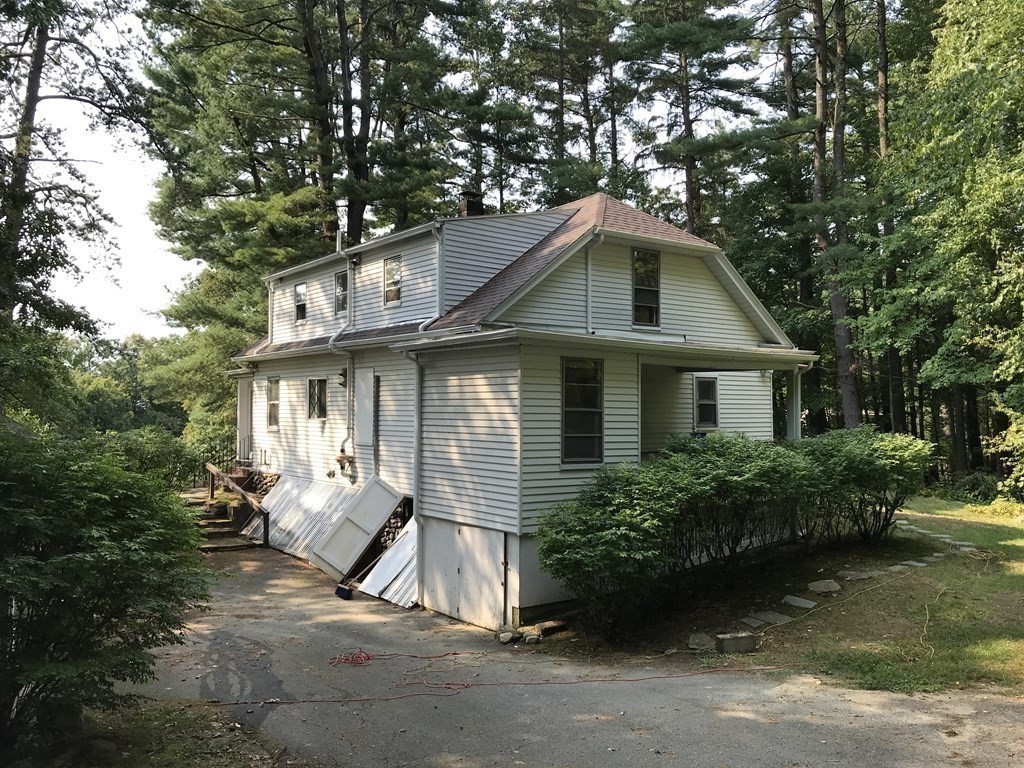 57 Amherst Road Pelham, MA 01002 - Photo 4 of 42
