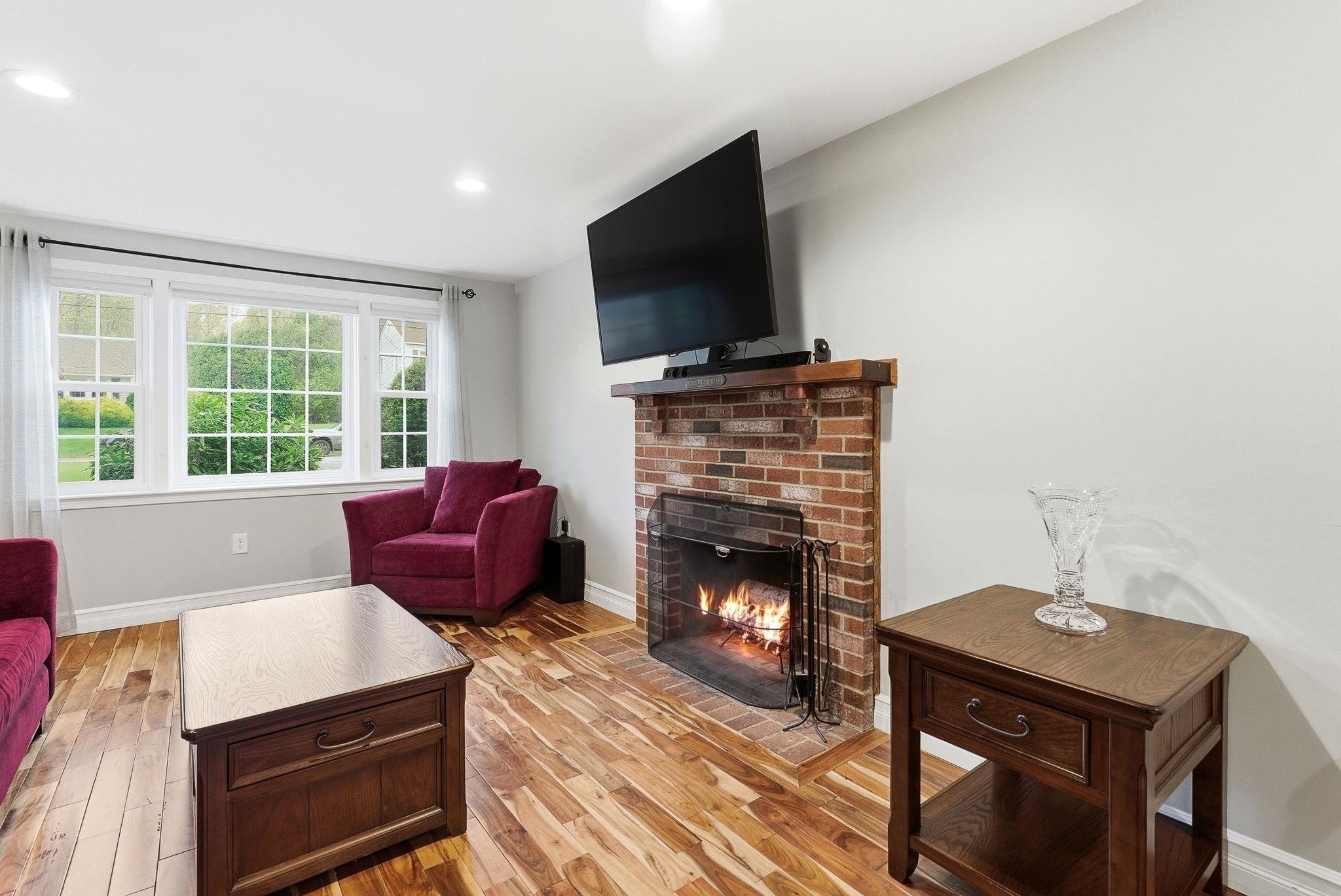 56 Timberline Drive Nashua, NH 03062 - Photo 14 of 33