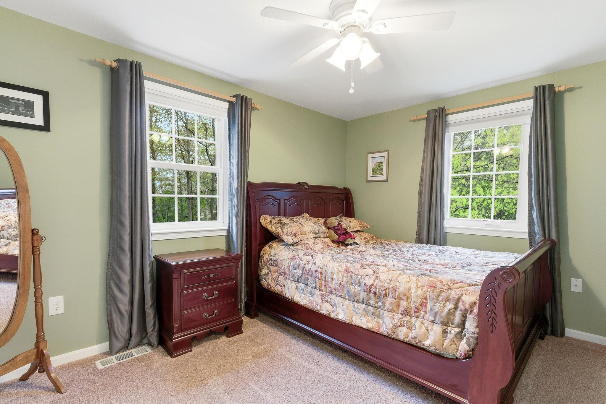 56 Timberline Drive Nashua, NH 03062 - Photo 24 of 33