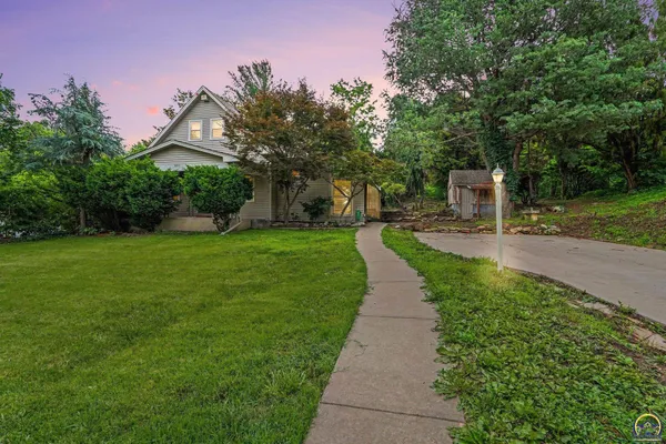$219,900 | 2508 Southwest Fillmore Street, Topeka, KS 66611