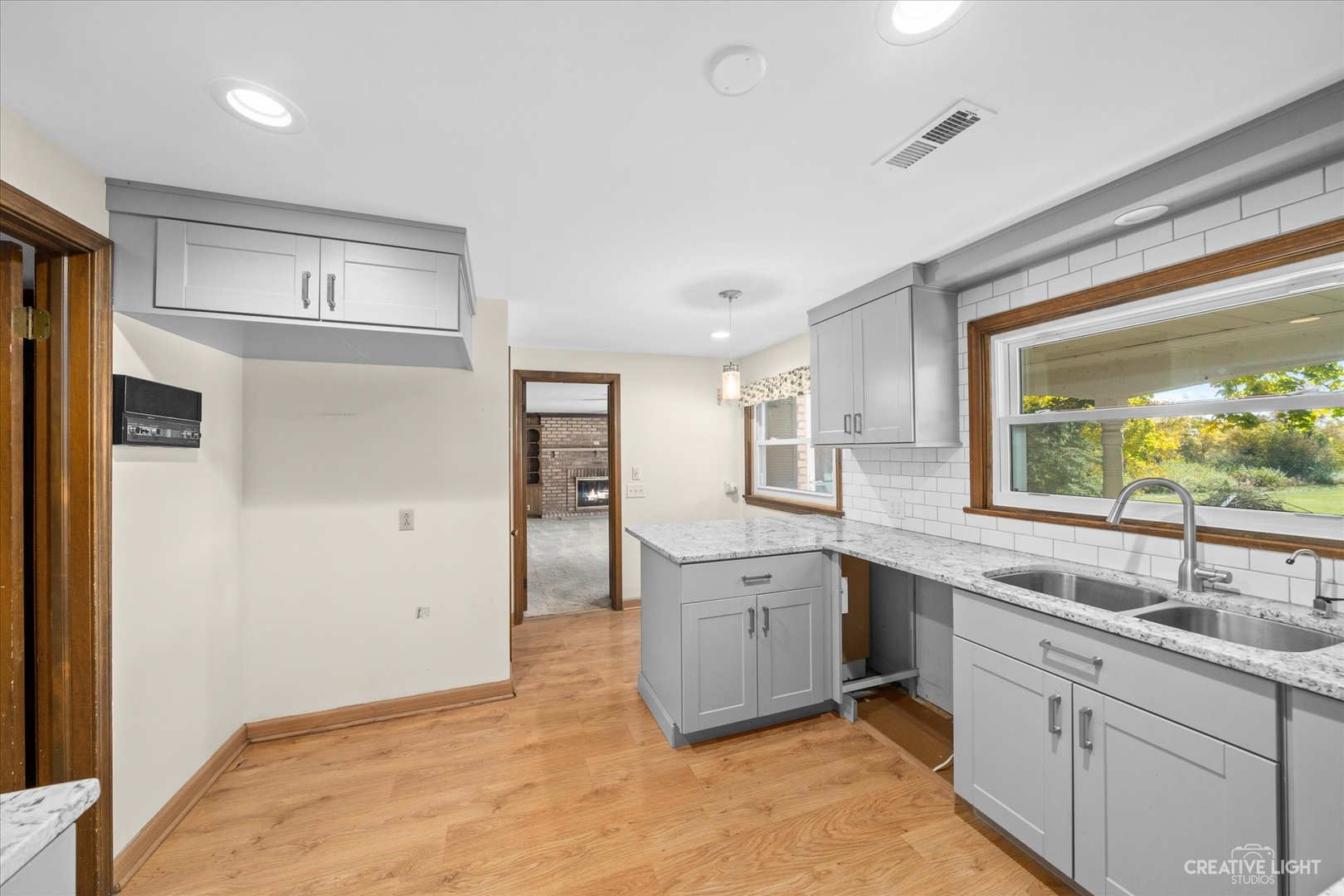 42W270 Keslinger Road Elburn, IL 60119 - Photo 7 of 32 Gallery Image 7
