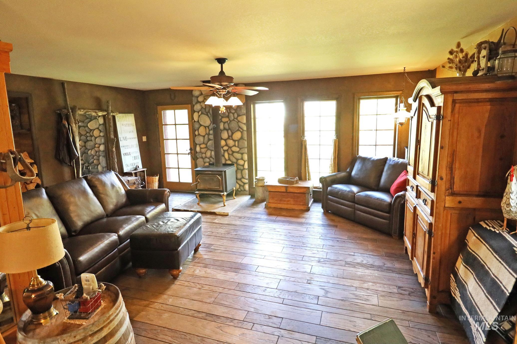 19 Hisaw Road Horseshoe Bend, ID 83629 - Photo 14 of 22