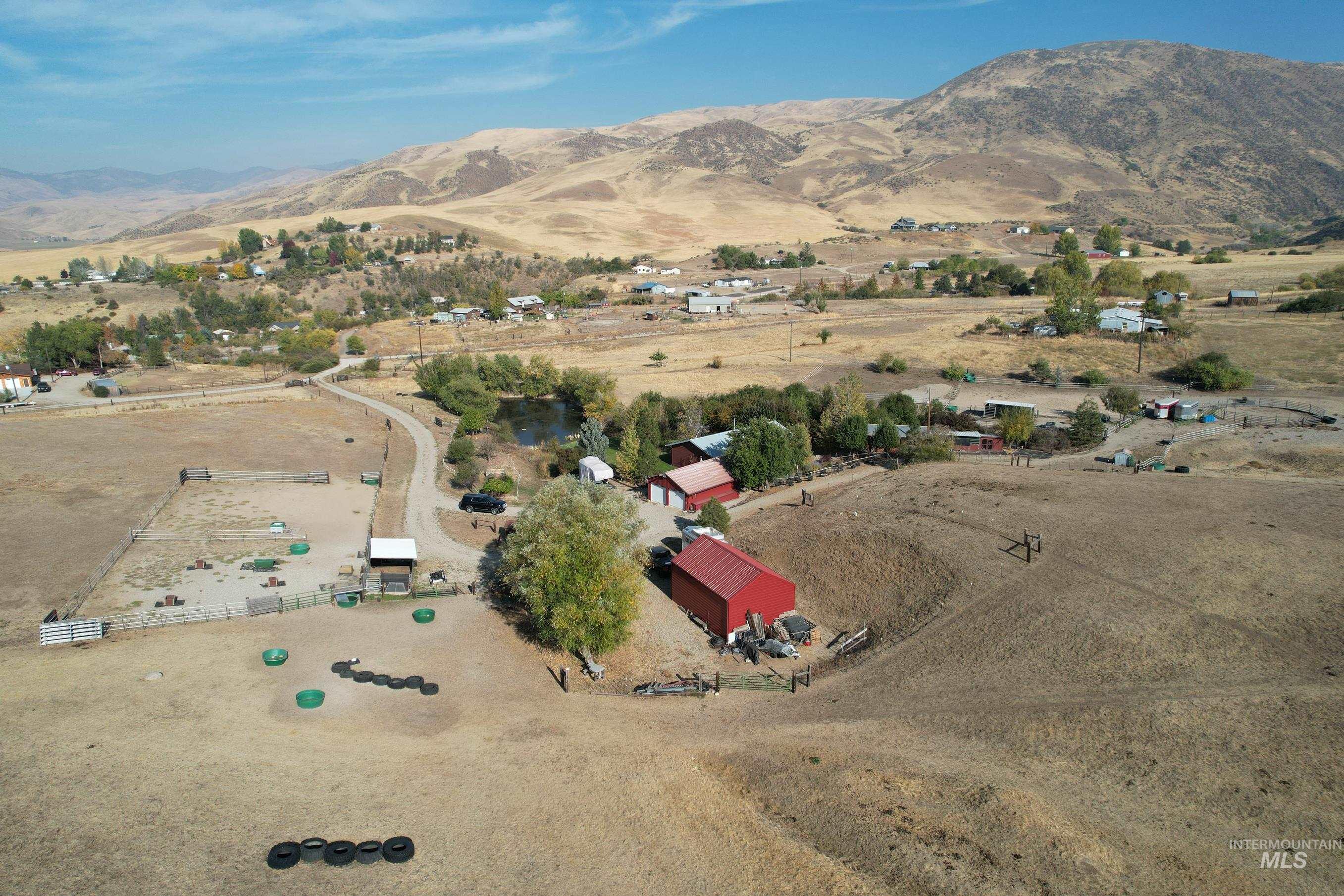 19 Hisaw Road Horseshoe Bend, ID 83629 - Photo 3 of 22