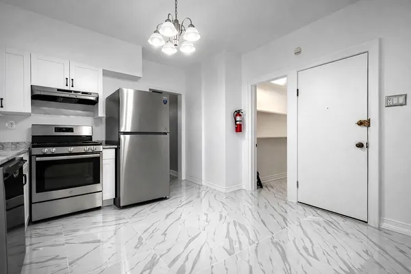 $2,750 | 304 Fulton Avenue, Unit 2, Jersey City, NJ 07305